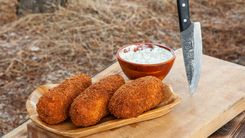 Chicken rolls with sausage and panko + fish and chips sauce